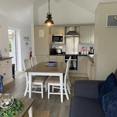 Mariners At The Bay Filey, Sleeps 4, 1 Medium Or 2 Small Dogs Welcome Too Filey