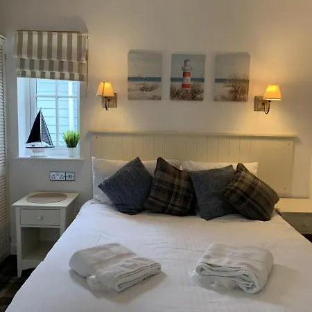 Mariners At The Bay Filey, Sleeps 4, 1 Medium Or 2 Small Dogs Welcome Too * Filey