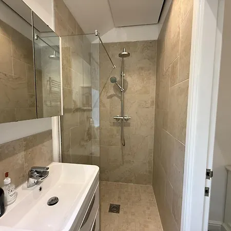 度假居 Mariners, The Bay, 2 Bedrooms With Ensuites, Parking Nearby, 1 Medium Or 2 Small Dogs Welcome 法利