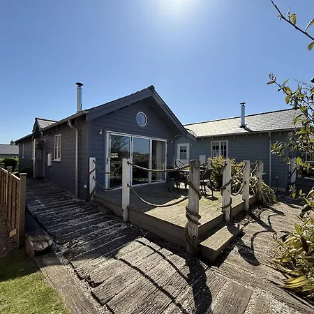 Nyaraló Mariners, The Bay, 2 Bedrooms With Ensuites, Parking Nearby, 1 Medium Or 2 Small Dogs Welcome Filey