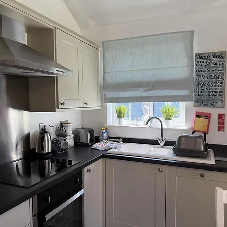 Дом отдыха Mariners, The Bay, 2 Bedrooms With Ensuites, Parking Nearby, 1 Medium Or 2 Small Dogs Welcome